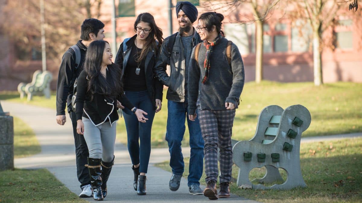 NITI Aayog: Study in India must aim for 5 lakh foreign students by 20247 (Image: Wikimedia Commons)